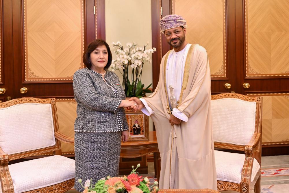 Milli Məclisin sədri Sahibə Qafarova Oman Sultanlığının xarici işlər naziri ilə görüşüb
