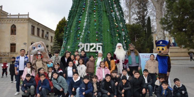 Şəhid və qazi övladları üçün teatr şousu keçirilib