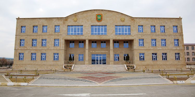 ƏÜO müddətdən artıq həqiqi hərbi xidmət keçmək istəyənlərin qəbulunu elan edir