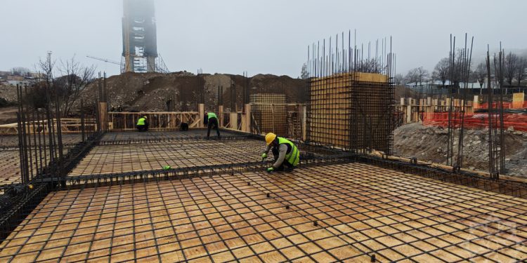 Şuşada10 çoxmənzilli bina inşa olunur