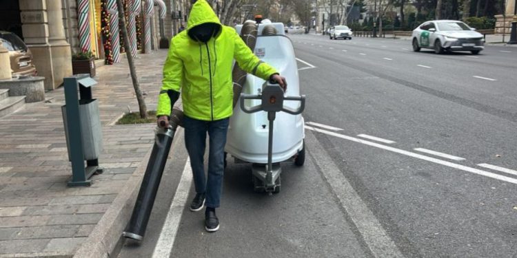 Bakı Yeni ilin səhərini təmiz və səliqəli qarşıladı