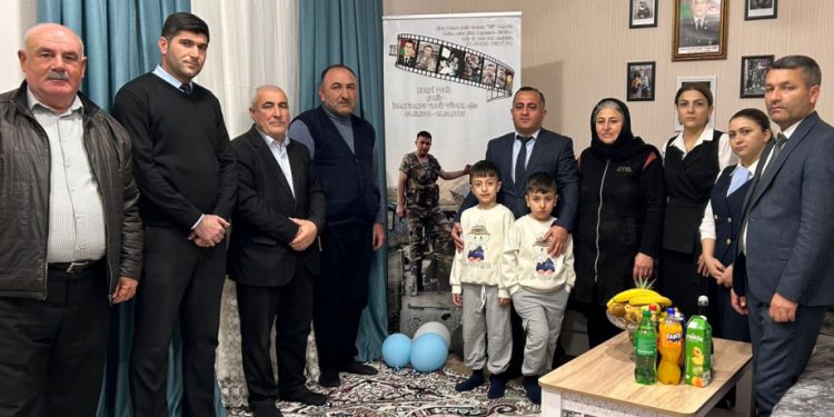 Şəhid Vaqif İsmayılzadənin ailəsi ziyarət olunub