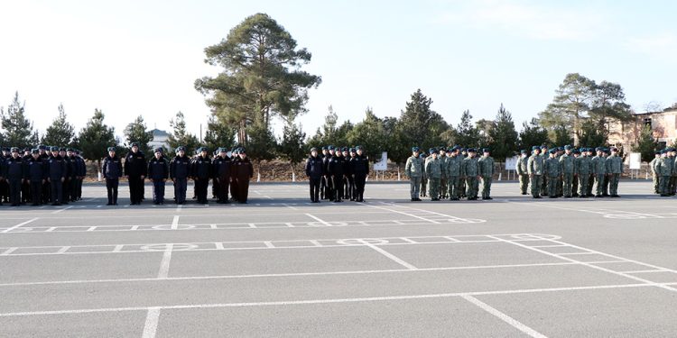 HHQ komandanı və Hərbi prokuror hərbi hissələrdə olublar