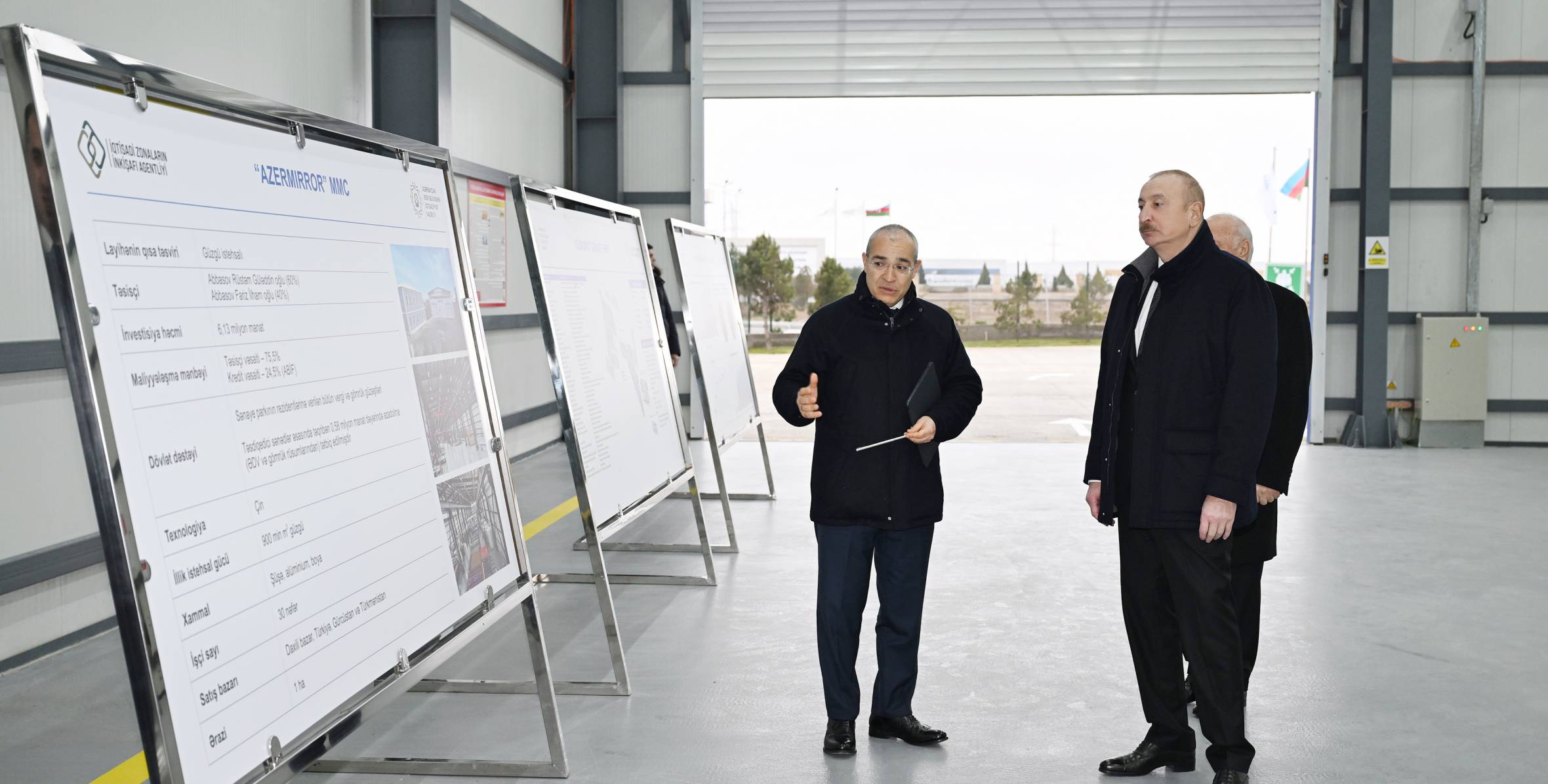 İlham Əliyev Sumqayıt Sənaye Parkında güzgü vərəqələrin istehsalı zavodunun açılışında iştirak edib