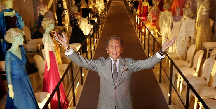 İtalyan modelyer Valentino Garavani 93 yaşında vəfat etdi