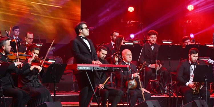 Heydər Əliyev Sarayında Rəşid Behbudovun yubiley təntənəsi