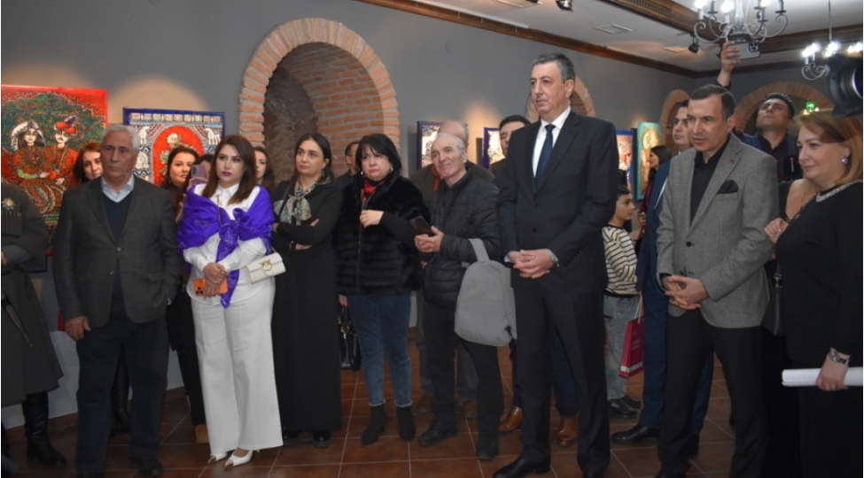 Tbilisidə Azərbaycanın Xalq rəssamı Arif Hüseynovun “Novruz oymaları” adlı sərgisi açılıb