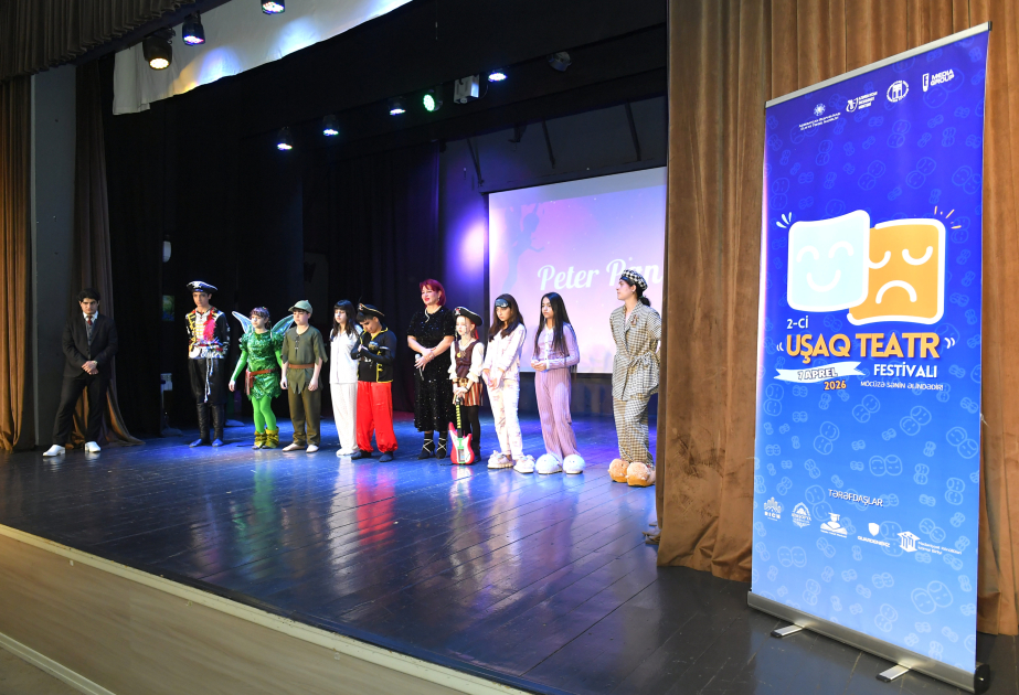 "2-ci Uşaq Teatrı Festivalı"nın açılışı olub