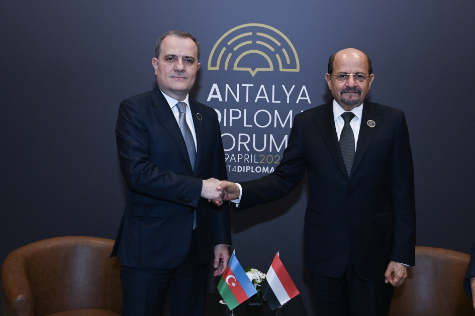 Azərbaycan ilə Yəmən arasında siyasi dialoq – diplomatik təmasların intensivləşdirilməsinin vacibliyi vurğulanıb