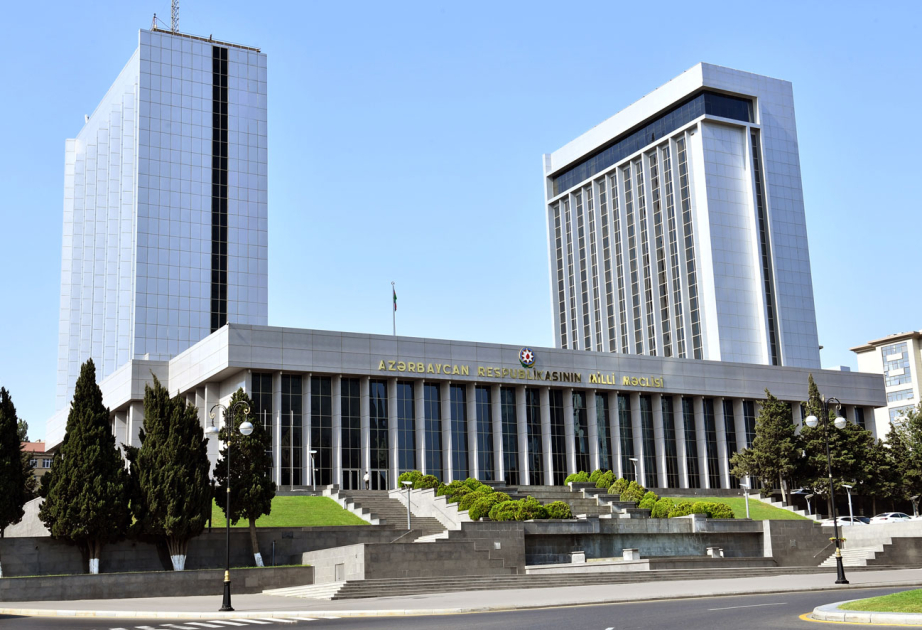 Azərbaycan parlamenti mülki və ailə hüququ üzrə beynəlxalq protokolları təsdiqləyib